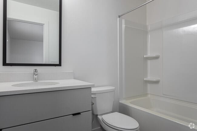 2BR, 2.5BA - 1,267SF