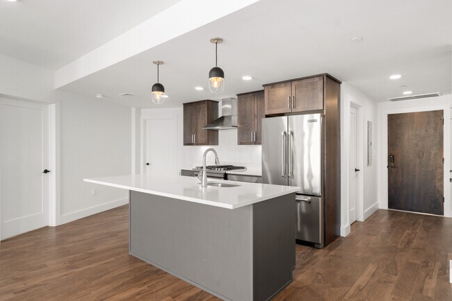 Building Photo - 26 Hichborn St Unit 18 Rental