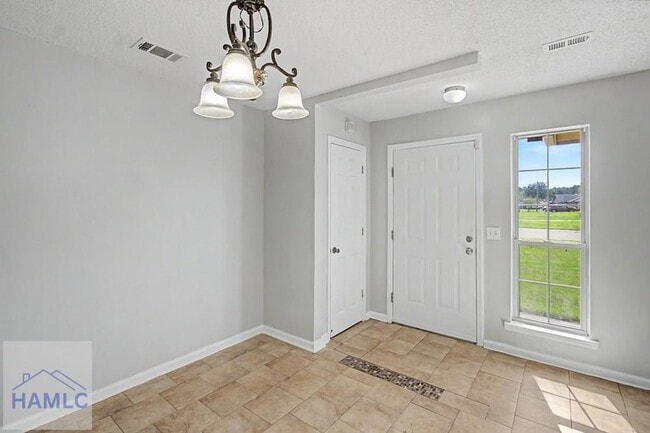 Photo - 1651 Latham Ct