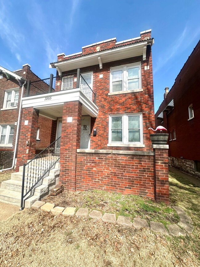 Building Photo - 3865 Alberta St Unit 1