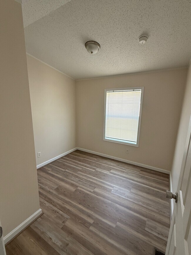 Photo - 13 Vanilla Ln