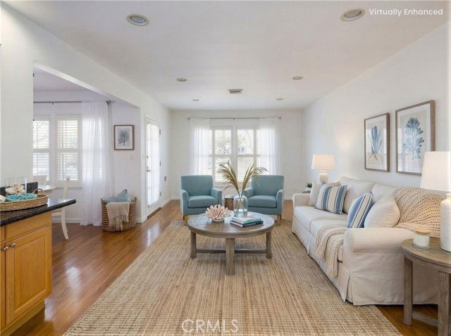 Photo - 7024 Alverstone Ave