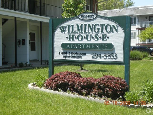 Entrance Sign