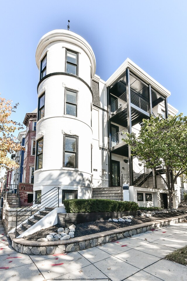 Building Photo - 2 S St NE Unit 2