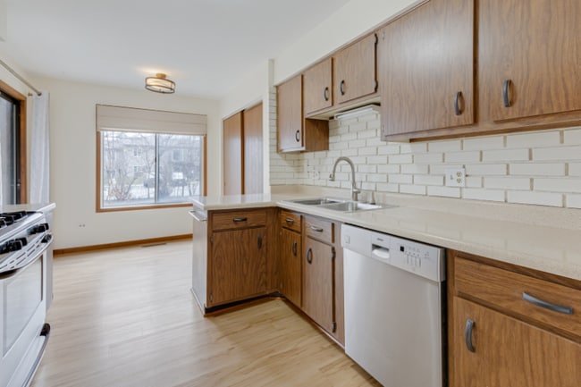 Photo - 811 Cross Creek Ct Unit A