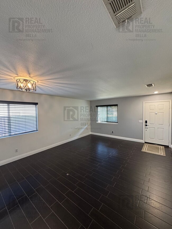 23694 Canyon Heights Dr