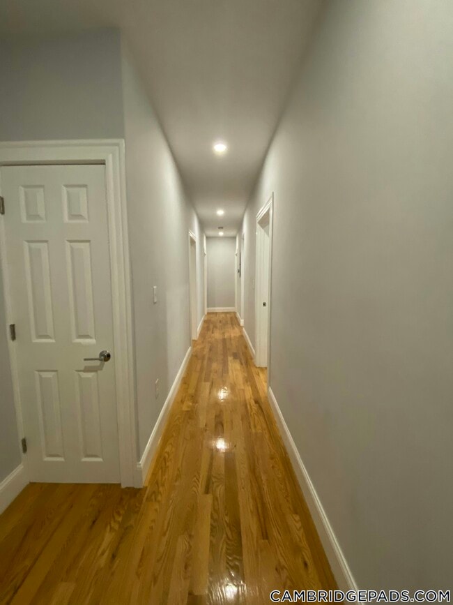 Photo - 374 Oxford St Unit 2