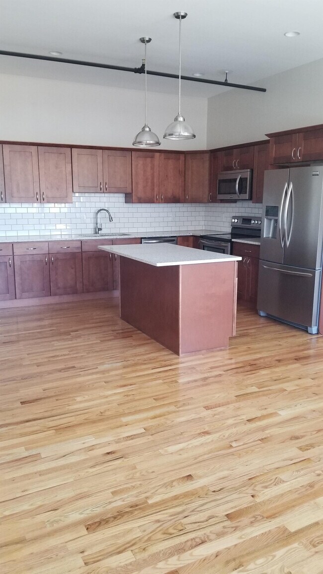 Photo - 1808 5th Ave