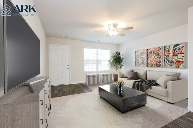 Photo - 2127 Southlea Dr