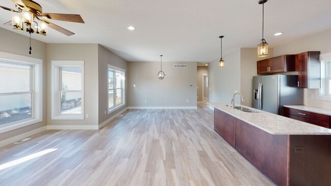 Photo - 1003 E Maple Ave