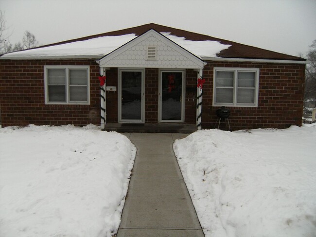 2301-2303  N 48 St - 2301-2303  N 48 St Apartment Unit 2301