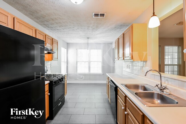 Photo - 2522 Halcyon Way