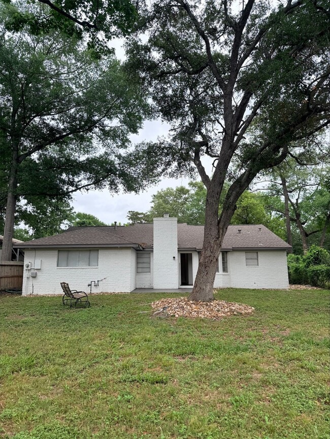 Photo - 26415 Hunters Hollow Dr
