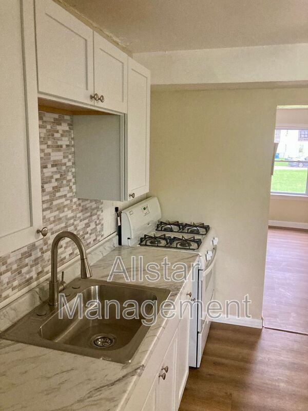 Photo - 938 S Central Dr