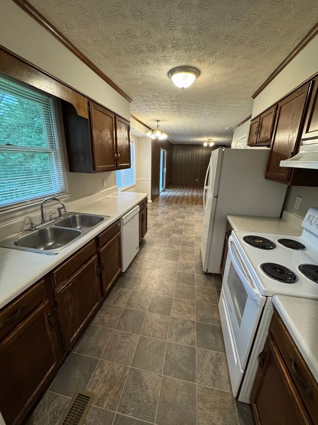 Photo - 1215 Wildoak Dr