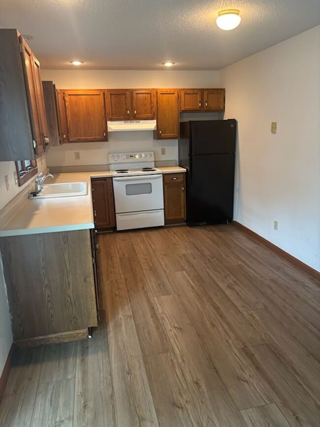 Building Photo - 4816 Pershing Ave Unit B Rental