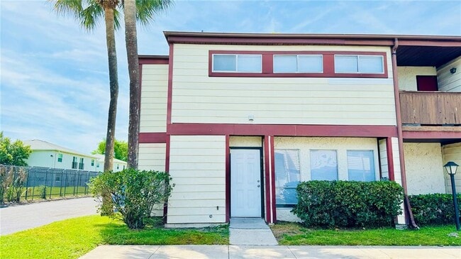 Building Photo - 4016 Woodfern Dr