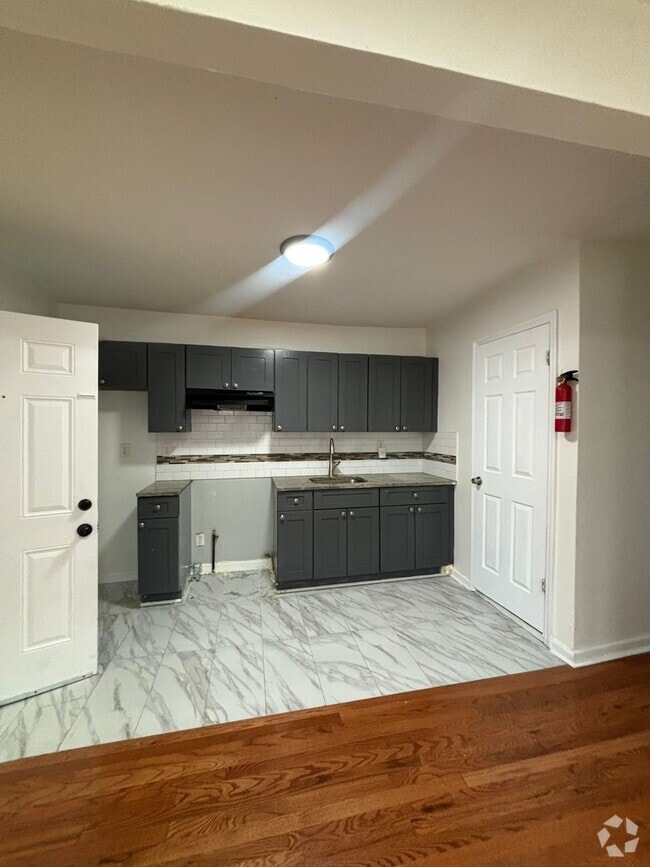 Building Photo - 652 S 11th St Unit 1 Rental