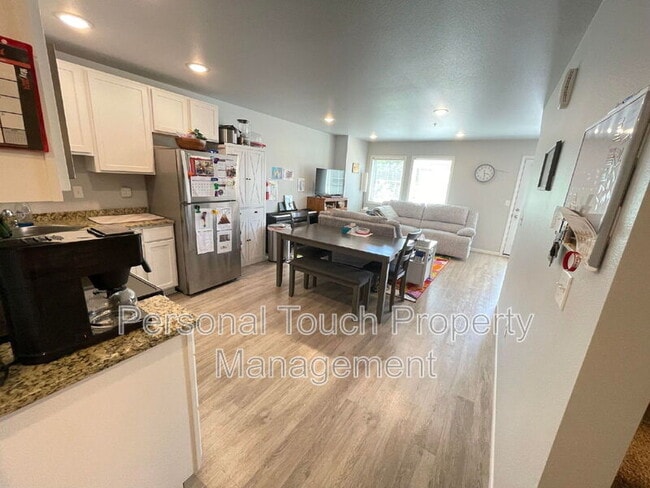 Photo - 808 7th Ave S Unit 5