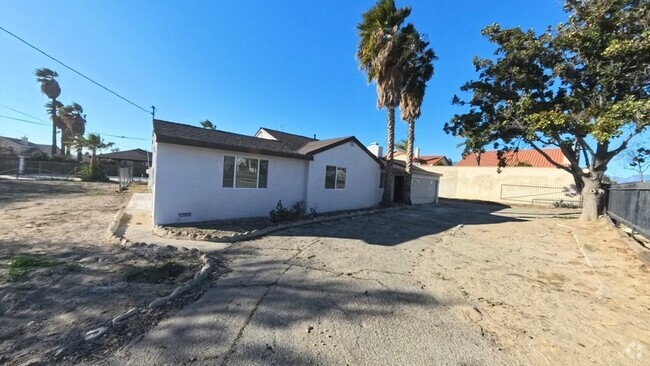 Building Photo - 9058 Citrus Ave Rental