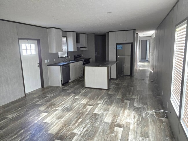 Photo - 2524 Redoubt Cir