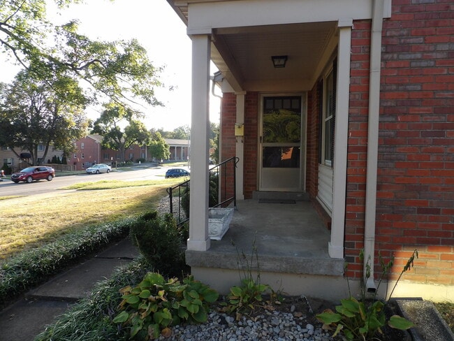 Photo - 837 Malabu Dr