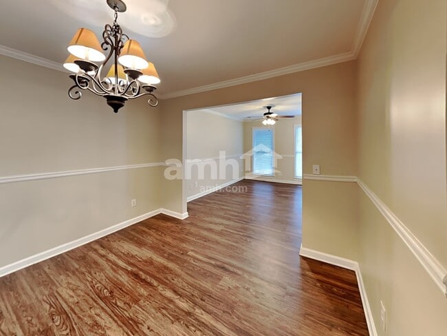 Photo - 2011 Aldbury Ln