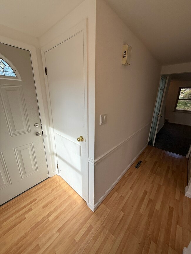 Photo - 111 Roberts Dr
