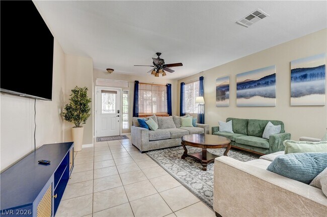 Photo - 268 Copper Glow Ct