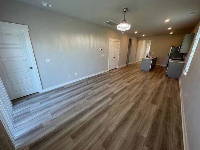 Photo - FOR LEASE- TOWNHOME IN LEBANON!