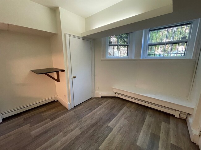 Photo - 130 Marlborough St Unit 1