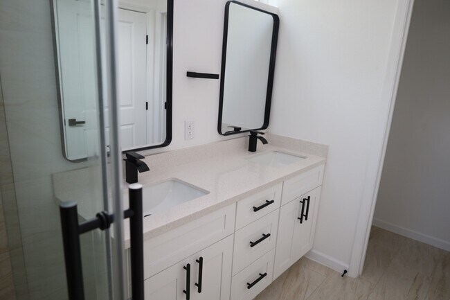 Photo - 6614 Foster St