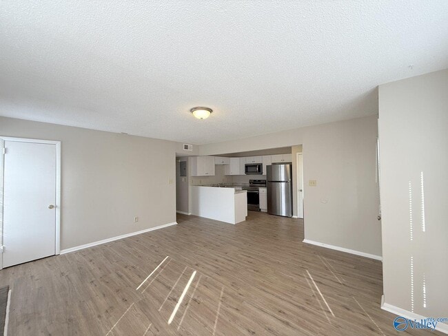 Photo - 2700 Lantern Walk SE Unidad A