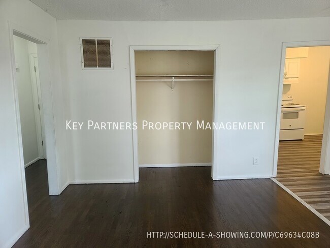 Photo - 1036 Pitt St - Section 8 welcome!