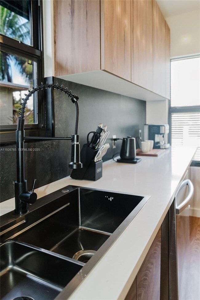 Photo - 1040 NW 120th St