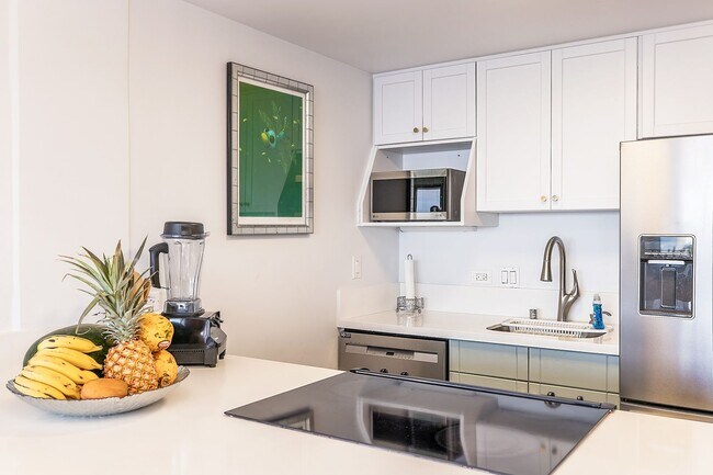 Photo - BEACHFRONT - Furnished Unit 501