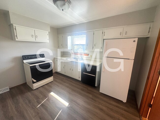 Photo - 3726 Rolling Hill Ave NW