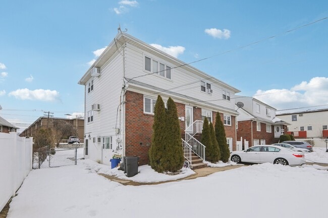 Photo - 10 Millo Pl Unit 10