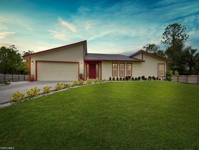 Building Photo - 260 12th St SE