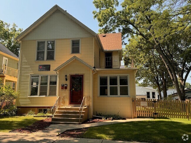 Building Photo - 1812 Madison St Unit #2 Rental