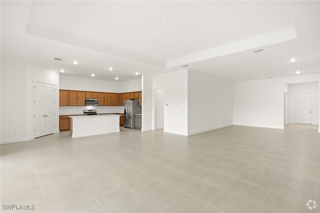 Building Photo - 25637 Shoreline Gaze Dr Rental