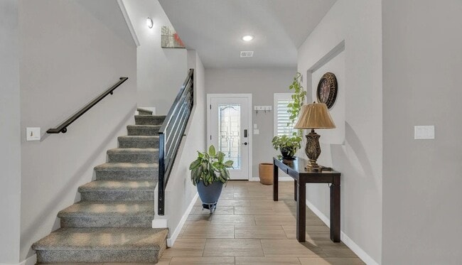 Photo - 221 Ilchester Wy