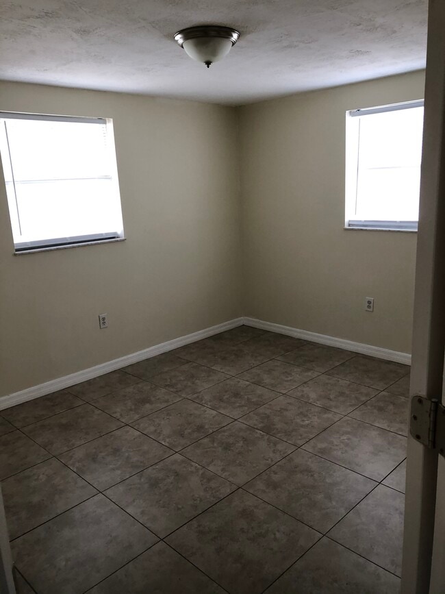 6527 Jackson St Unit 1