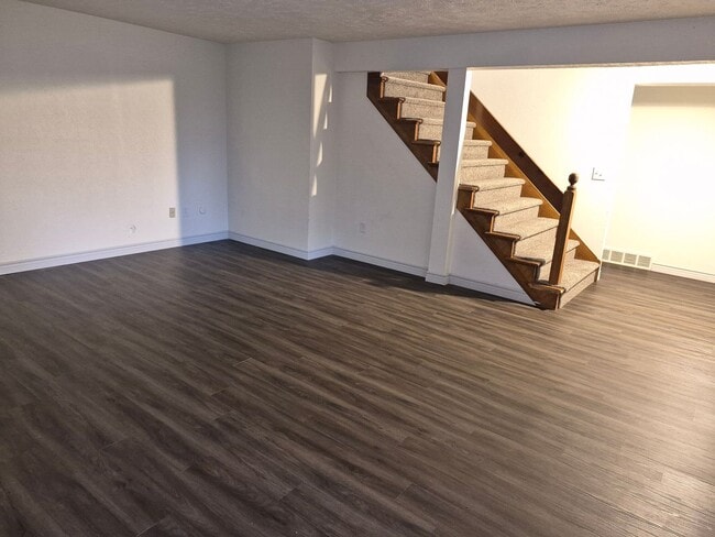 Photo - 5836 Ryewyck Dr Unit 5836