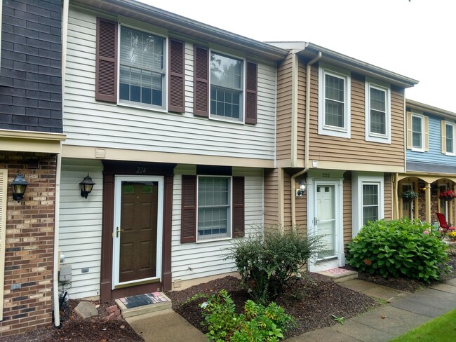 2 Bed Townhouse in Baldwin/Whitehall - 2 Bed Townhouse in Baldwin/Whitehall