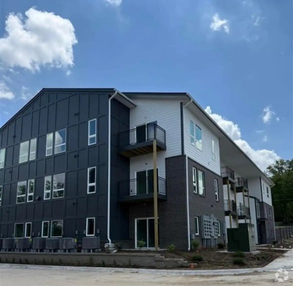 Building Photo - Oxbow Crossing Rental
