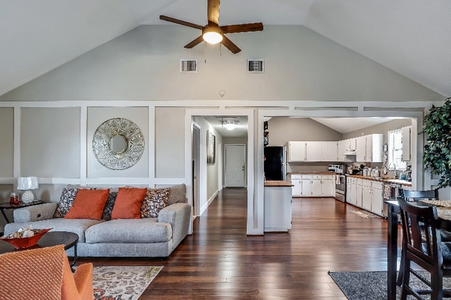 Photo - 1030 12th St