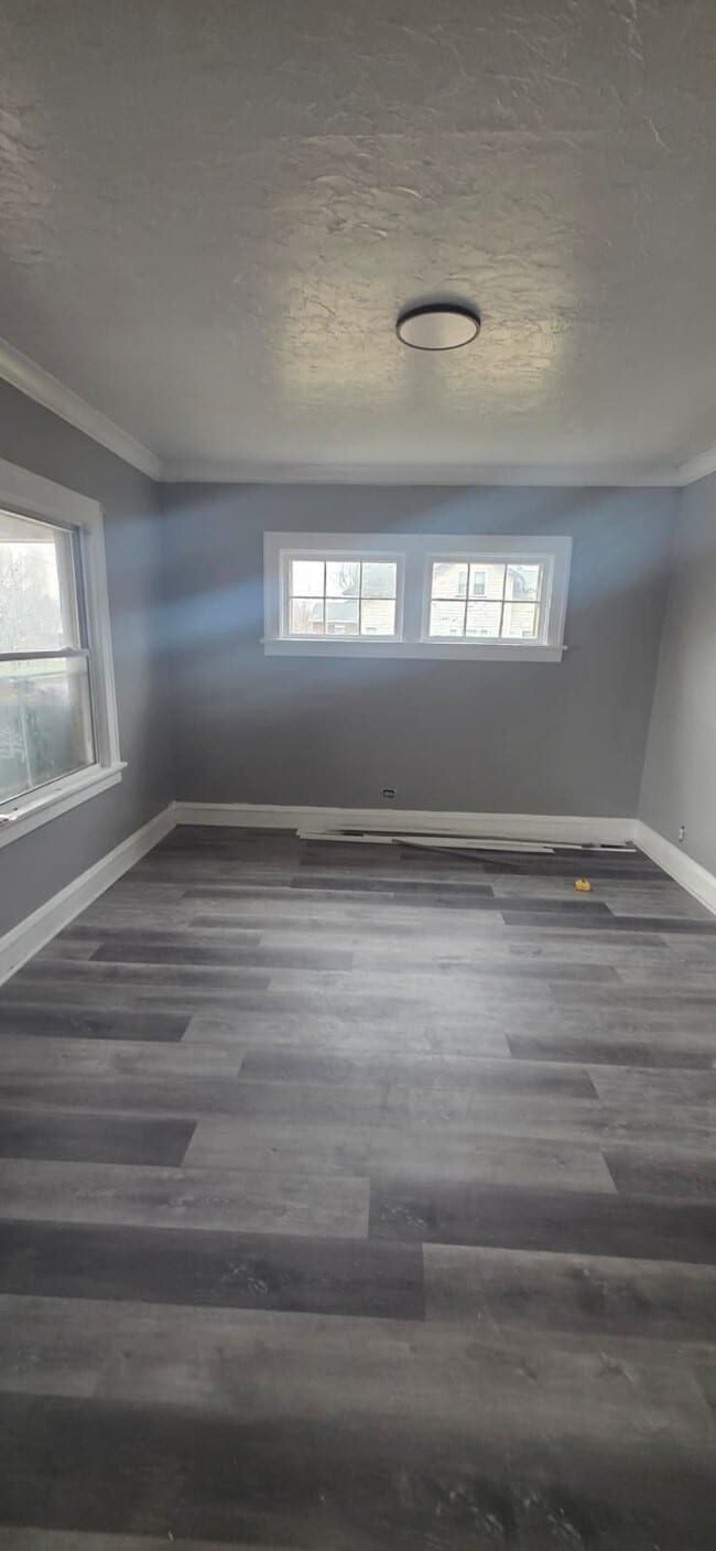 Building Photo - 2111 Goodnor Rd