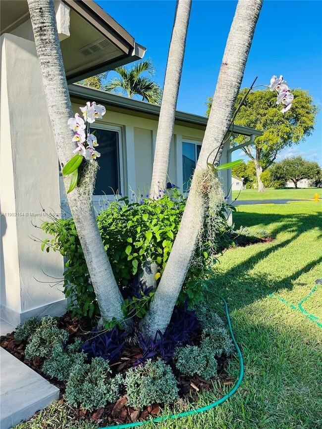 Photo - 10909 SW 117th Pl