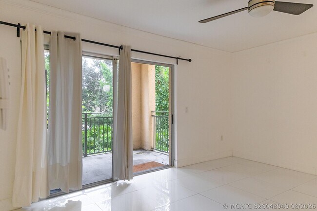Photo - 2451 Centergate Dr Unit 208
